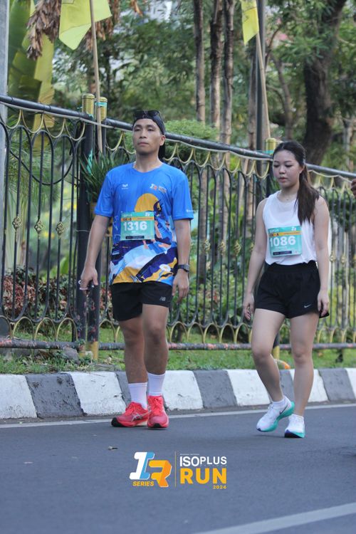 Race photo from Isoplus Run 2024 Surabaya