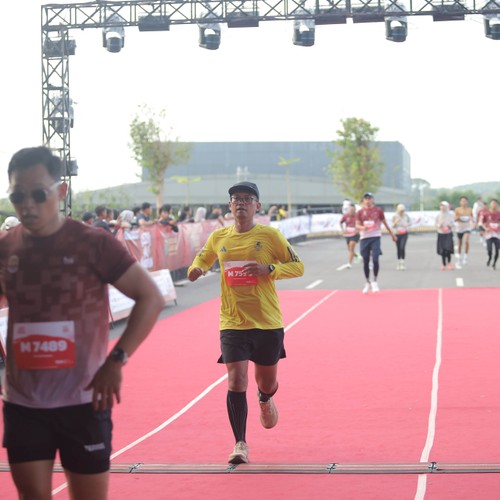 Race photo from KEDIRI HALF MARATHON 2026