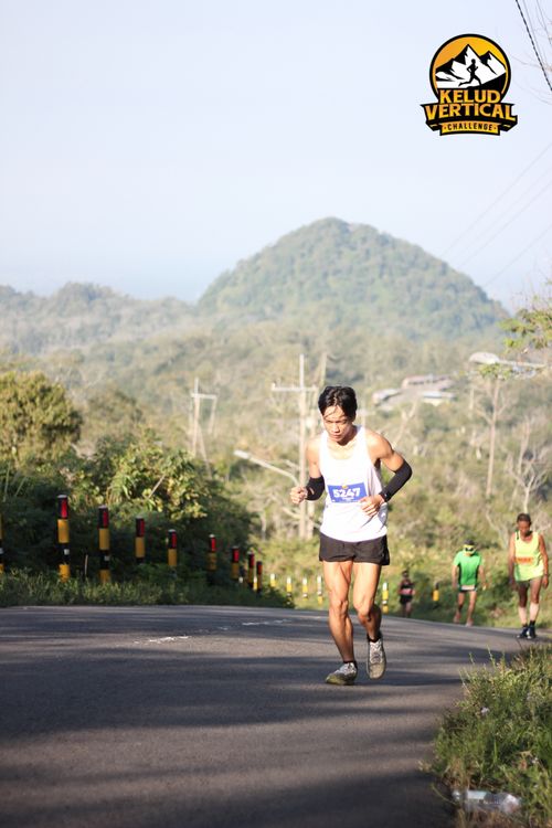 Race photo from Kelud Vertical Challenge 2024