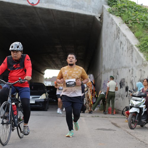 Race photo from KEDIRI HALF MARATHON 2026