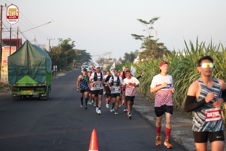 Race photo from Kediri Half Marathon 2024