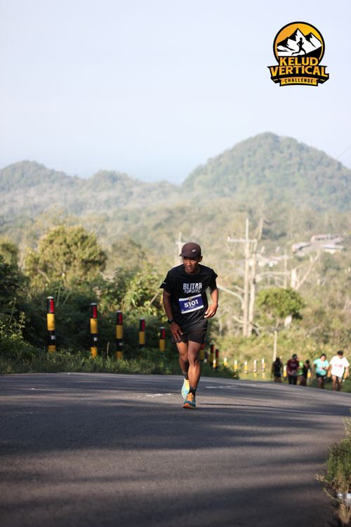 Race photo from Kelud Vertical Challenge 2024