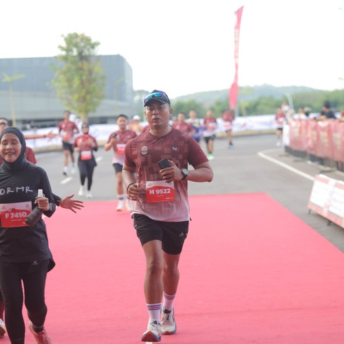 Race photo from KEDIRI HALF MARATHON 2026