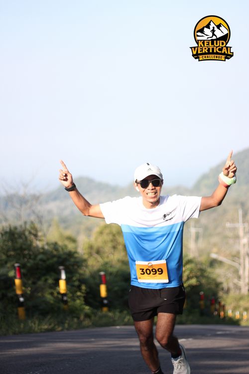 Race photo from Kelud Vertical Challenge 2024