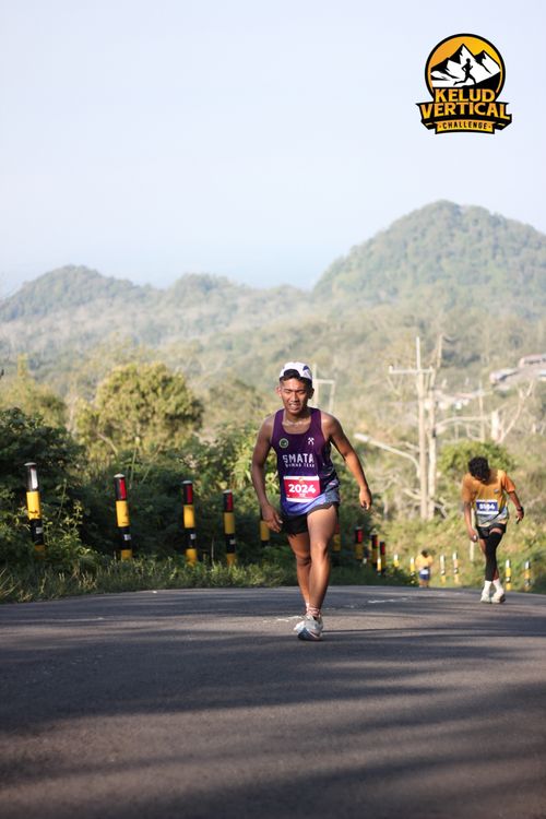 Race photo from Kelud Vertical Challenge 2024