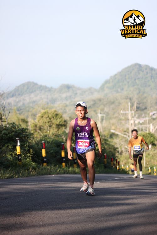 Race photo from Kelud Vertical Challenge 2024