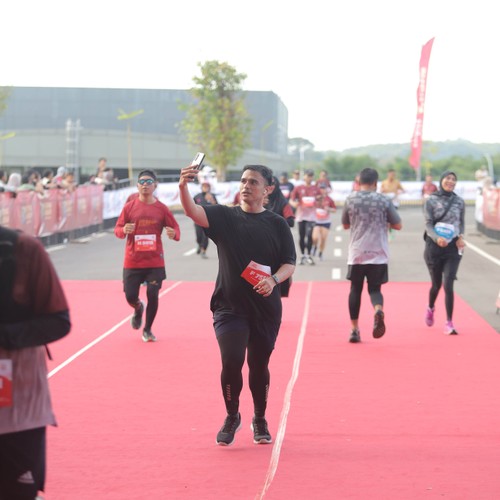 Race photo from KEDIRI HALF MARATHON 2026
