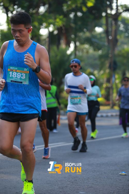 Race photo from Isoplus Run 2024 Surabaya