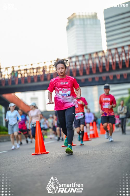 Race photo from Smartfren Run 2025 