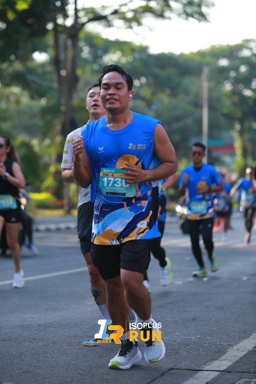 Race photo from Isoplus Run 2024 Surabaya