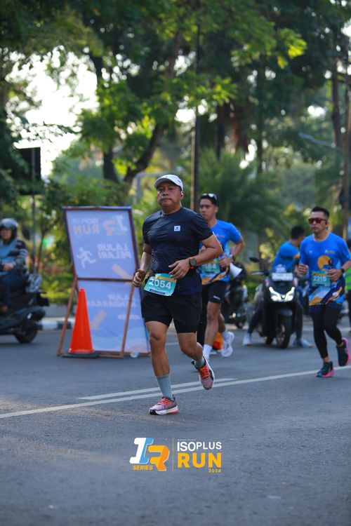 Race photo from Isoplus Run 2024 Surabaya