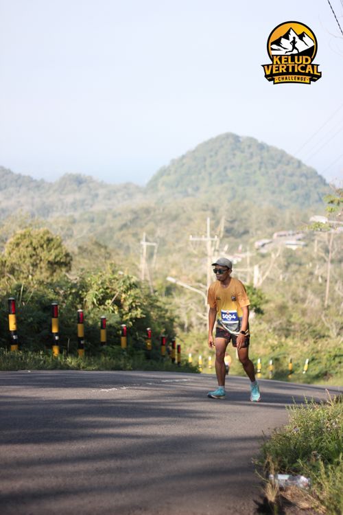 Race photo from Kelud Vertical Challenge 2024