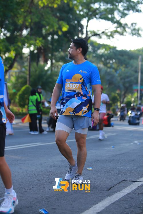 Race photo from Isoplus Run 2024 Surabaya