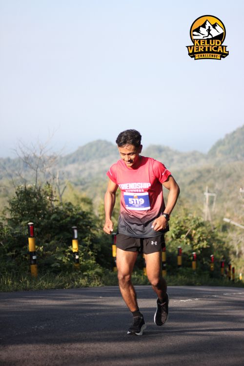 Race photo from Kelud Vertical Challenge 2024