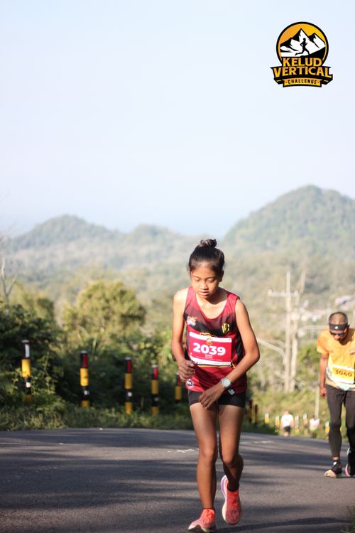 Race photo from Kelud Vertical Challenge 2024