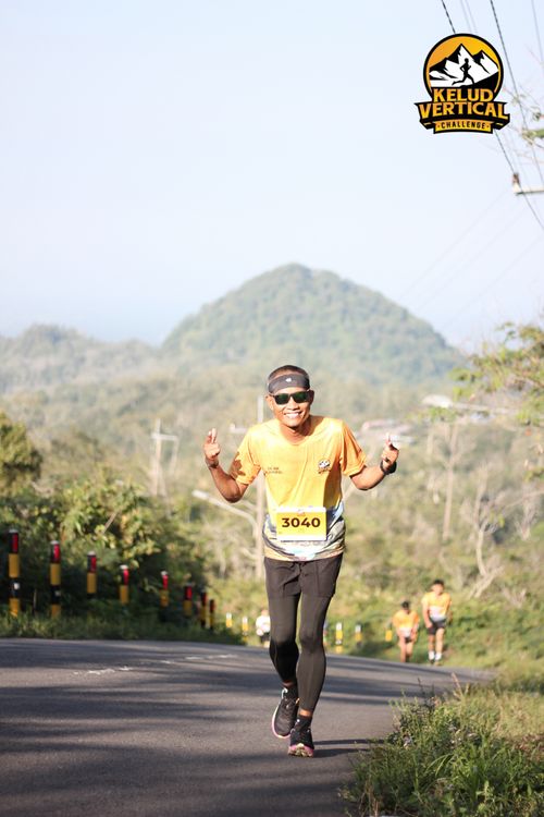 Race photo from Kelud Vertical Challenge 2024