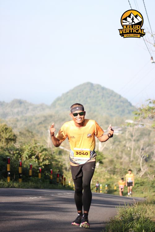 Race photo from Kelud Vertical Challenge 2024