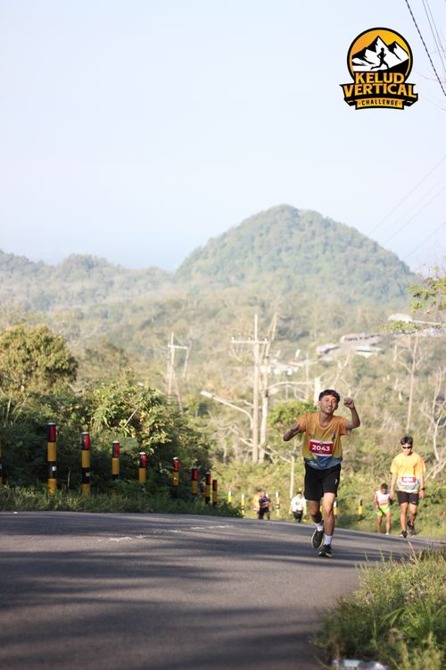 Race photo from Kelud Vertical Challenge 2024