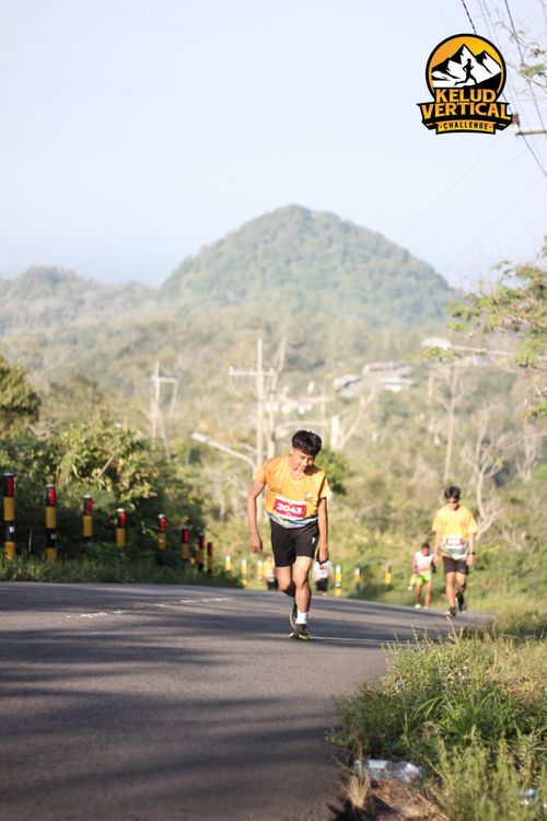 Race photo from Kelud Vertical Challenge 2024