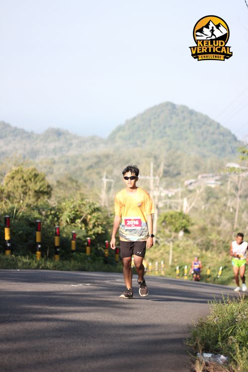 Race photo from Kelud Vertical Challenge 2024