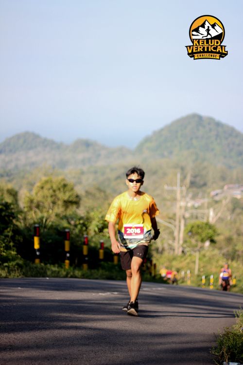 Race photo from Kelud Vertical Challenge 2024