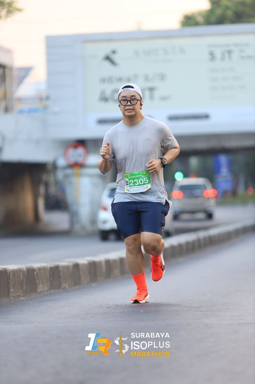 Race photo from SURABAYA ISOPLUS MARATHON 2025