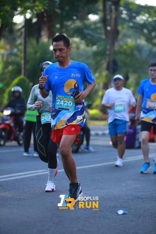 Race photo from Isoplus Run 2024 Surabaya
