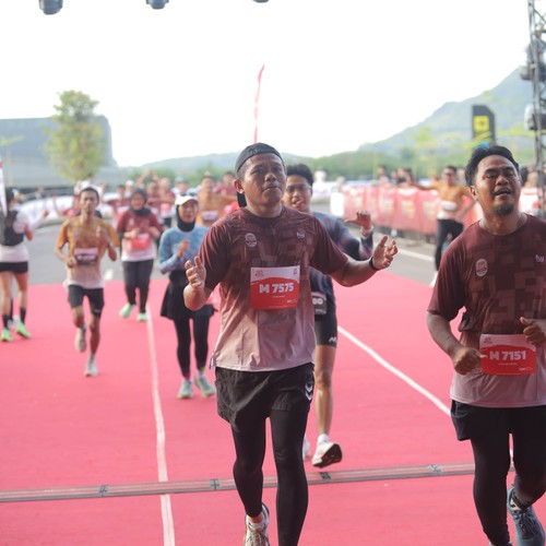 Race photo from KEDIRI HALF MARATHON 2026