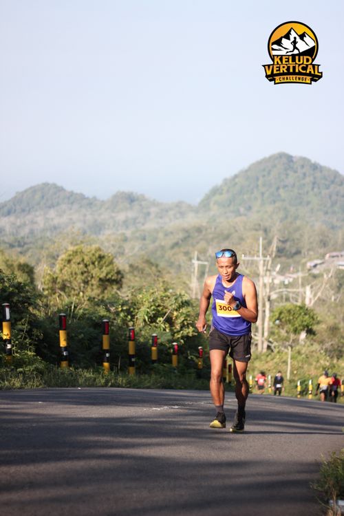 Race photo from Kelud Vertical Challenge 2024