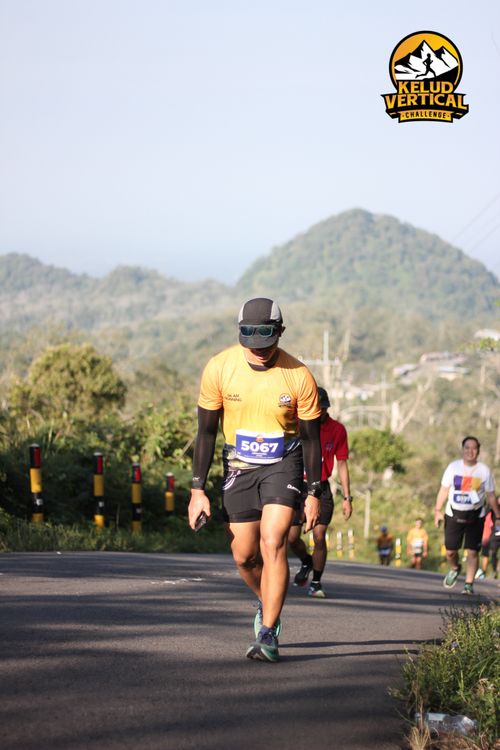 Race photo from Kelud Vertical Challenge 2024