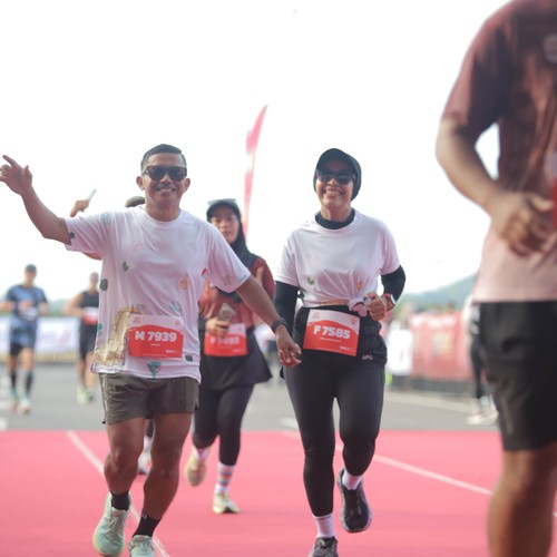 Race photo from KEDIRI HALF MARATHON 2026