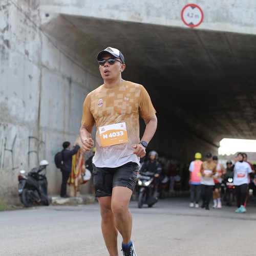 Race photo from KEDIRI HALF MARATHON 2026