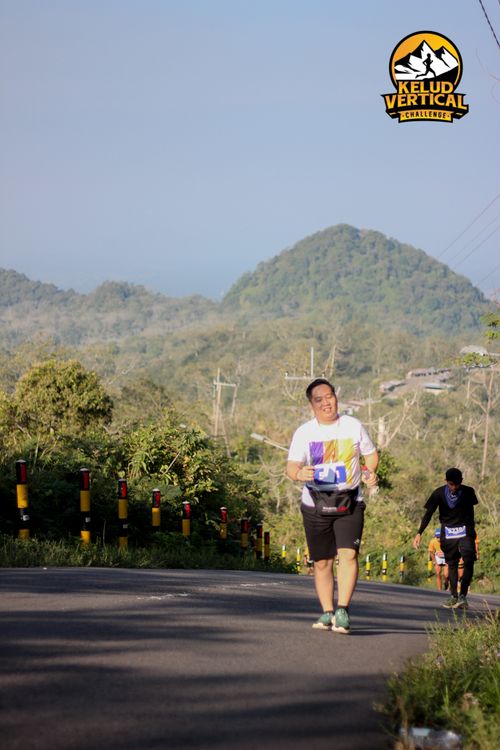 Race photo from Kelud Vertical Challenge 2024