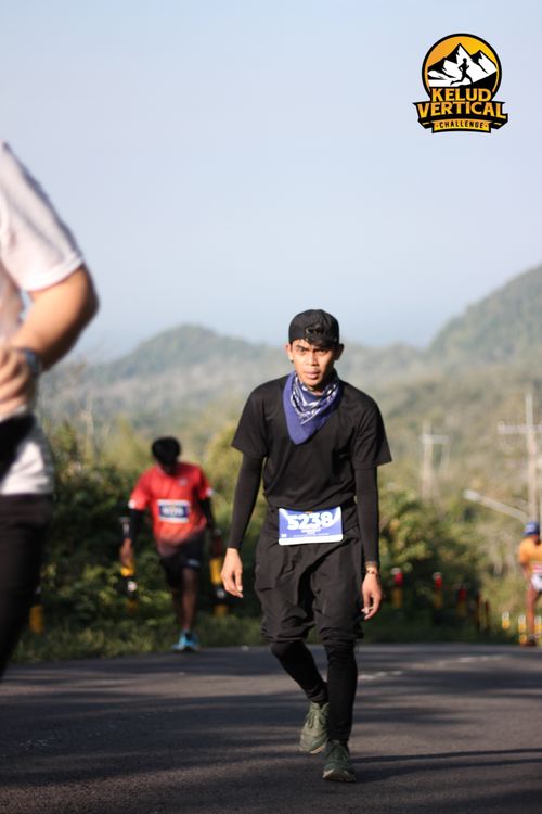 Race photo from Kelud Vertical Challenge 2024