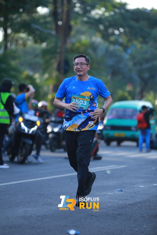 Race photo from Isoplus Run 2024 Surabaya