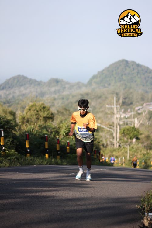 Race photo from Kelud Vertical Challenge 2024