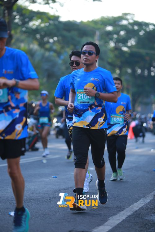 Race photo from Isoplus Run 2024 Surabaya