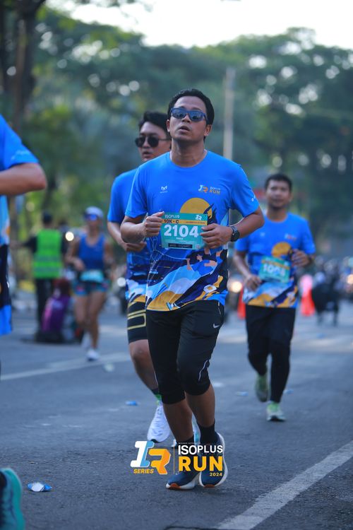 Race photo from Isoplus Run 2024 Surabaya