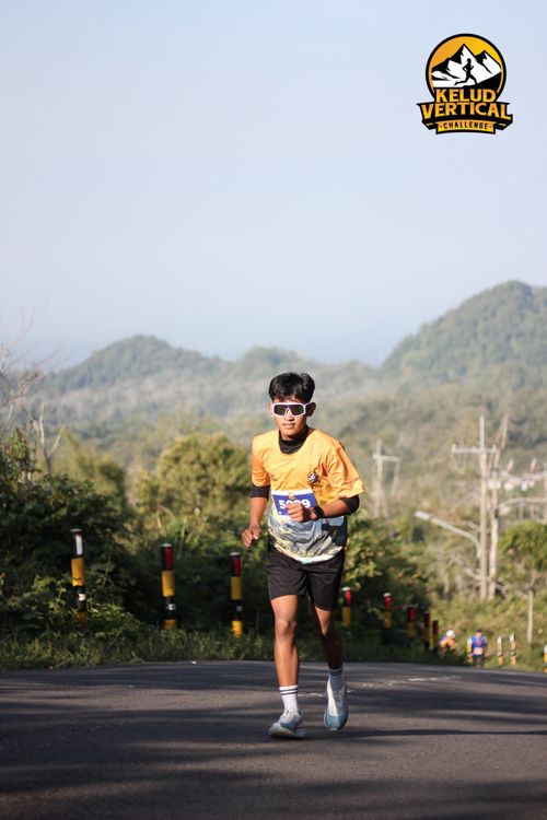 Race photo from Kelud Vertical Challenge 2024