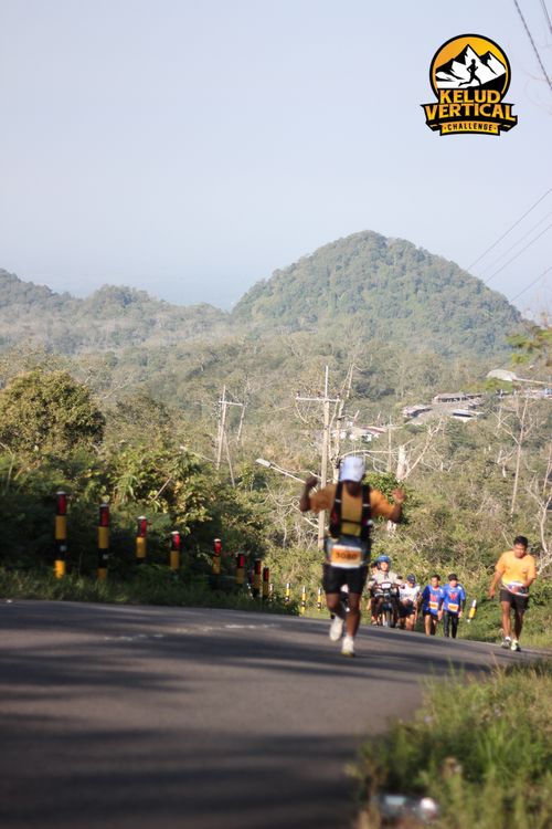 Race photo from Kelud Vertical Challenge 2024