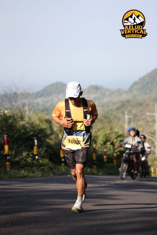 Race photo from Kelud Vertical Challenge 2024