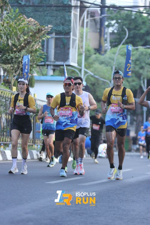 Race photo from Isoplus Run 2024 Surabaya