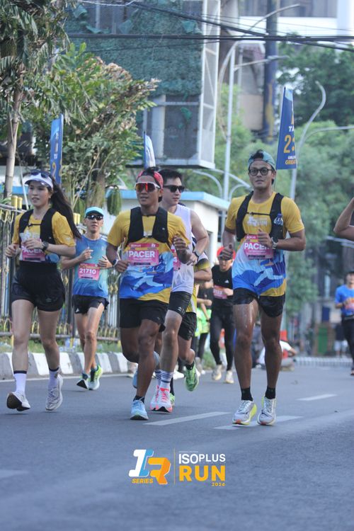 Race photo from Isoplus Run 2024 Surabaya