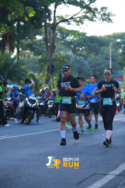 Race photo from Isoplus Run 2024 Surabaya