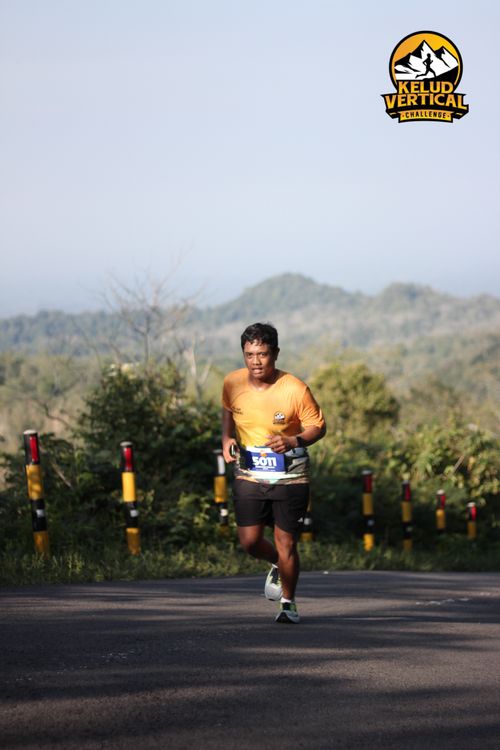 Race photo from Kelud Vertical Challenge 2024
