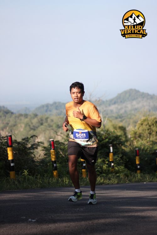 Race photo from Kelud Vertical Challenge 2024