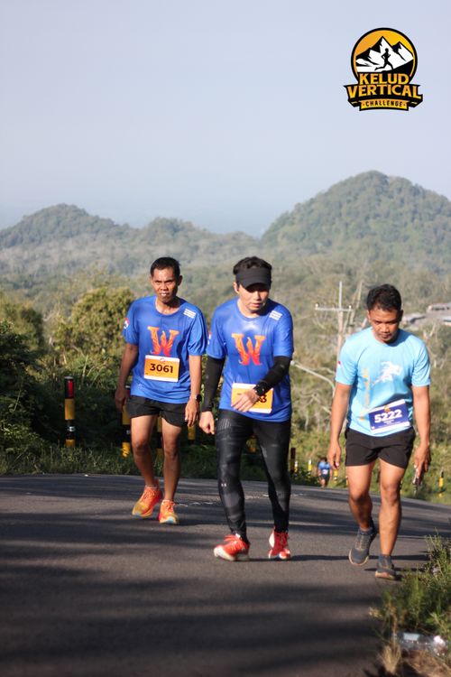 Race photo from Kelud Vertical Challenge 2024