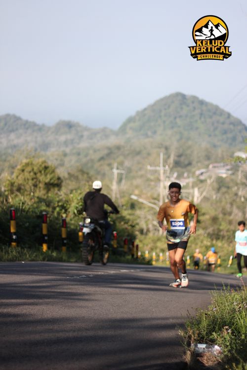 Race photo from Kelud Vertical Challenge 2024