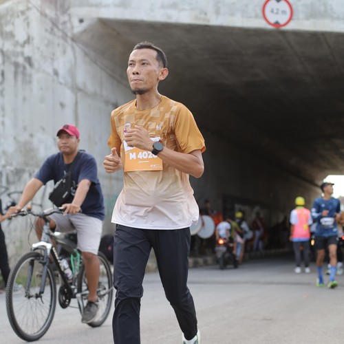 Race photo from KEDIRI HALF MARATHON 2026