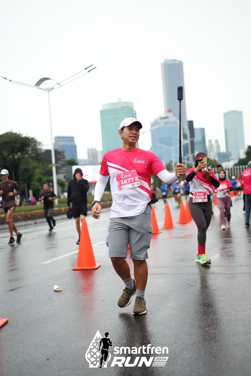 Race photo from Smartfren Run 2024